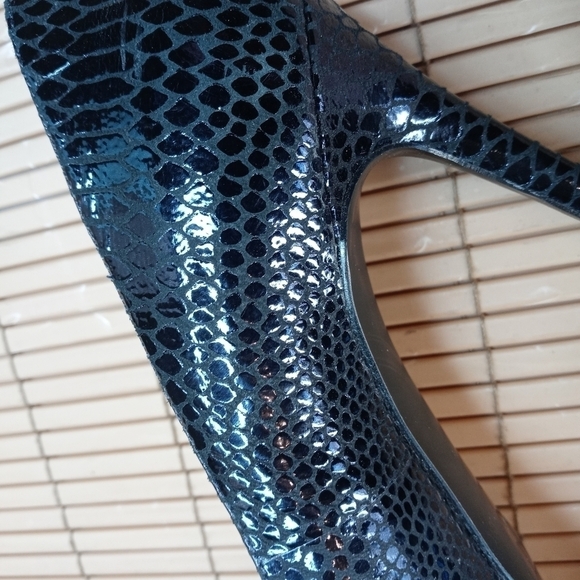 ENZO ANGIOLINI STILLETOS black LEATHER SHOES Women Size 8M lizzard print. TUpem - Picture 8 of 11